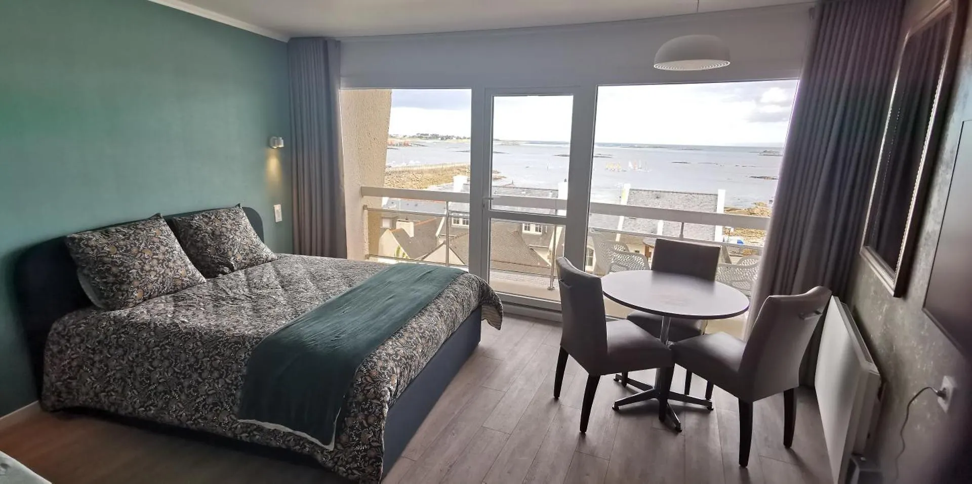 Apartman T1 Vue Mer Roscoff Et Ile De Batz, 2 Min A Pied De La Plage,